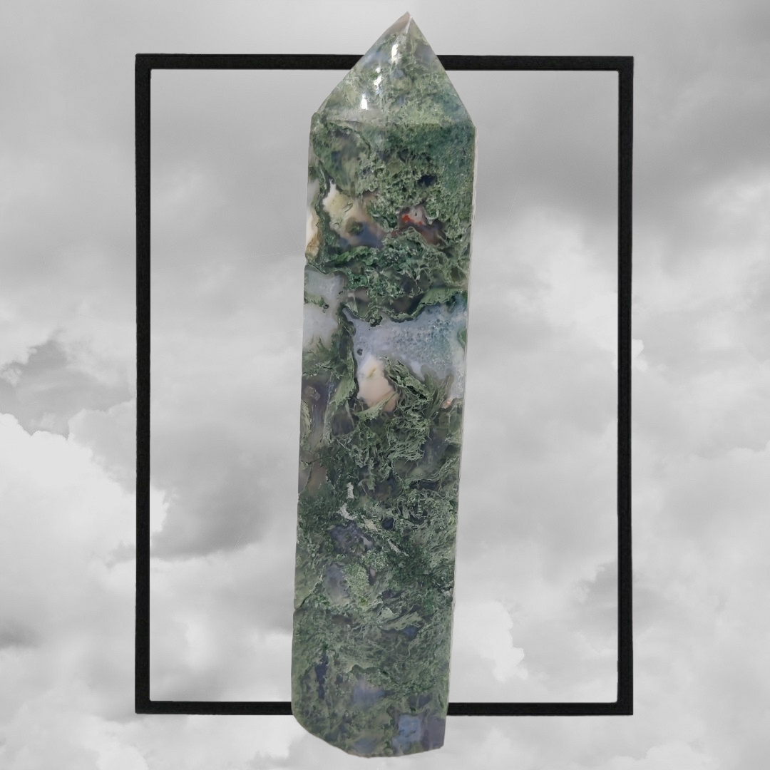 Moss agate 465g 6.75" x 2" tower