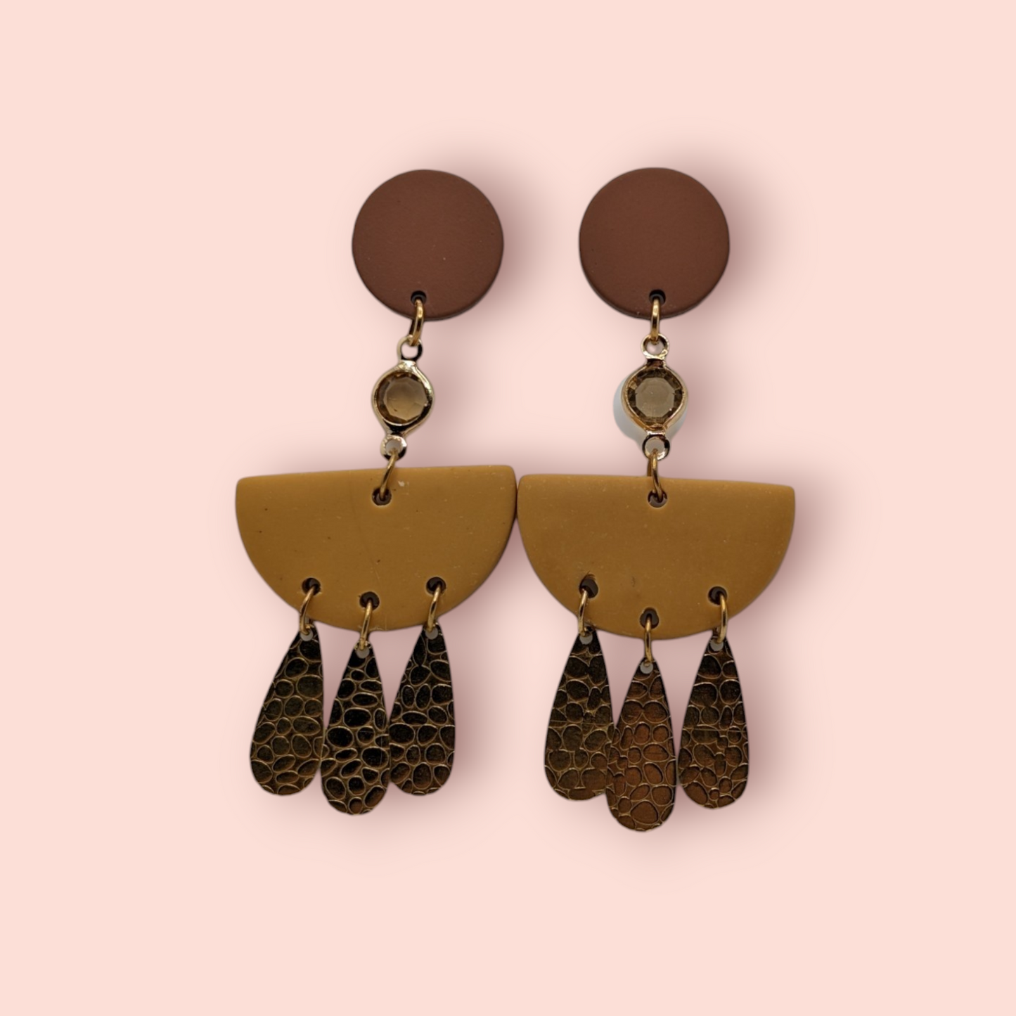 Caramel kisses themed earrings gold triplet