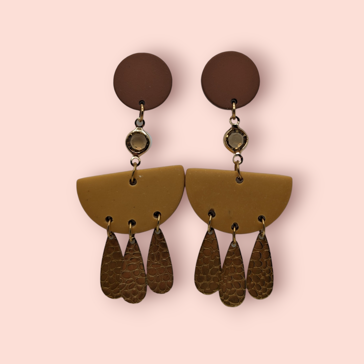 Caramel kisses themed earrings gold triplet